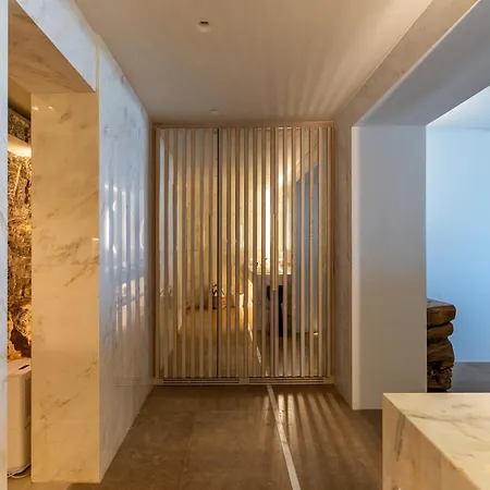 νumi Boutique Hotel