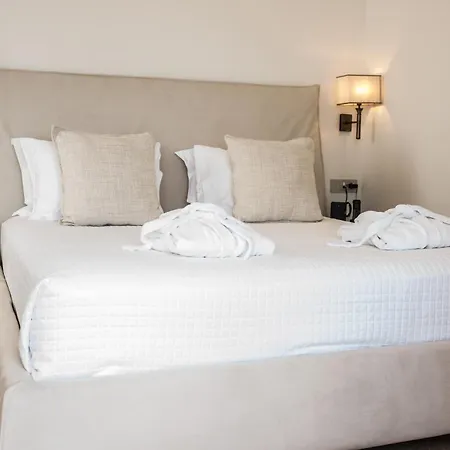 νumi Boutique Hotell *