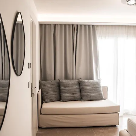 νumi Boutique Otel *